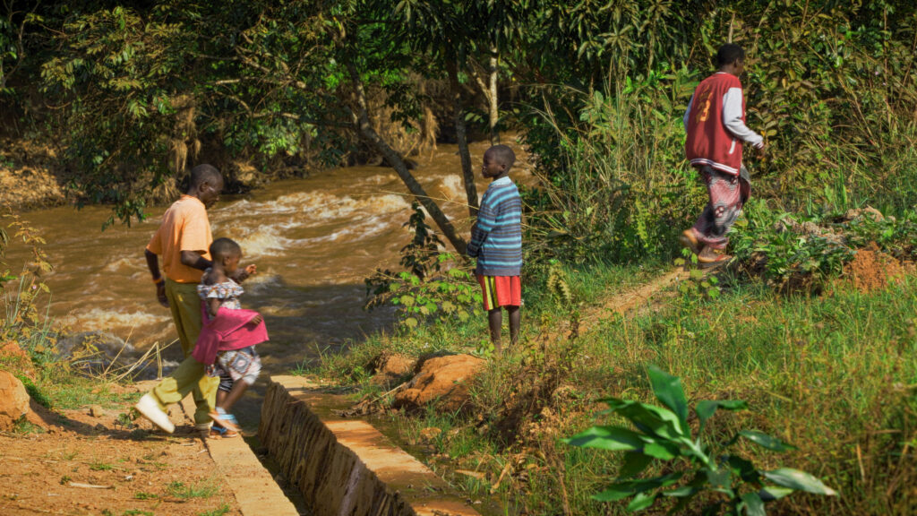 The messengers of burundi – graded still